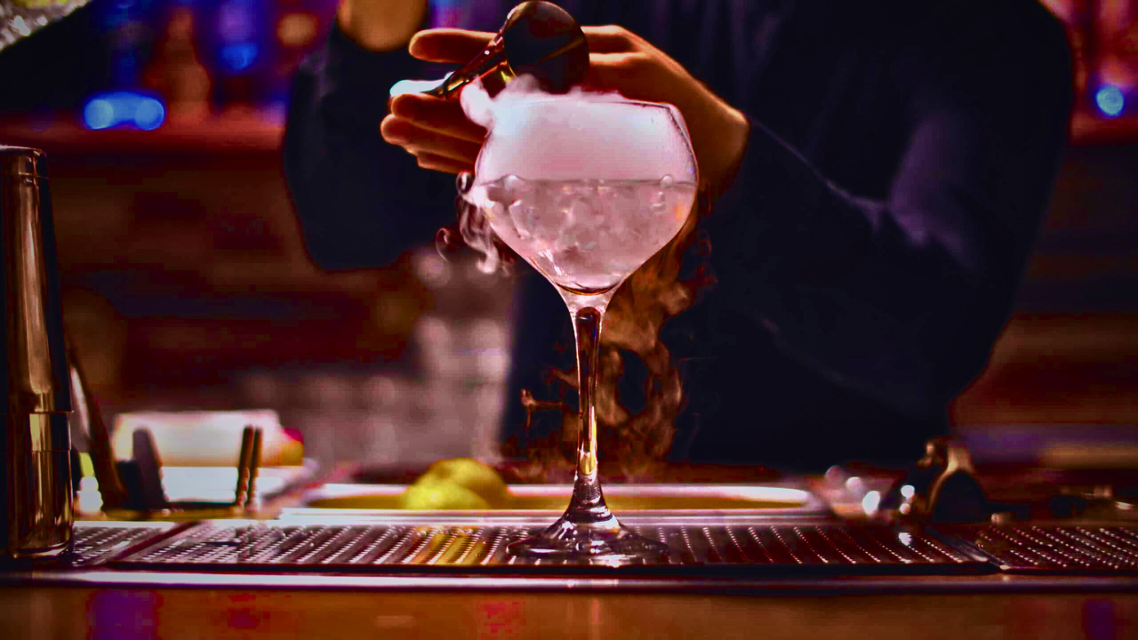 How Do You Add Dry Ice To A Cocktail Easy Guide